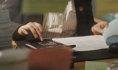 关于房屋拆除重建会计处理的探讨